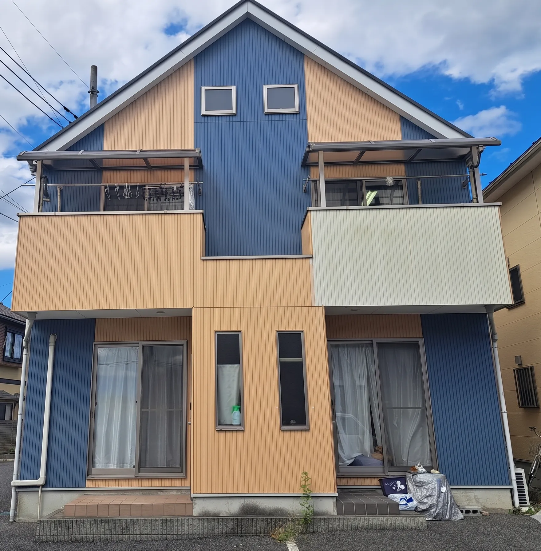 アパートの外壁塗装・屋根補修工事|劣化した外壁と屋根をコストを抑えてメンテナンス
